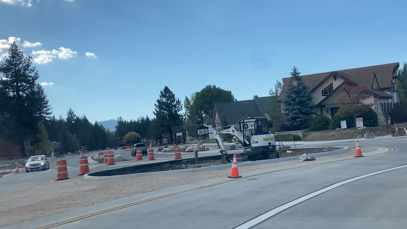 New moonridge roundabout