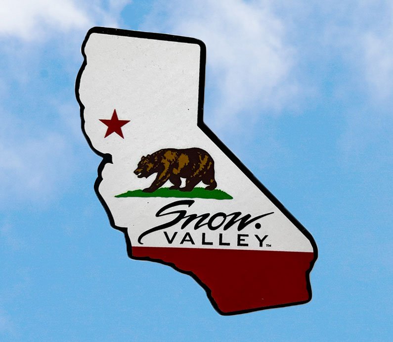 California shaped magnet with Snow Valley logo and bear