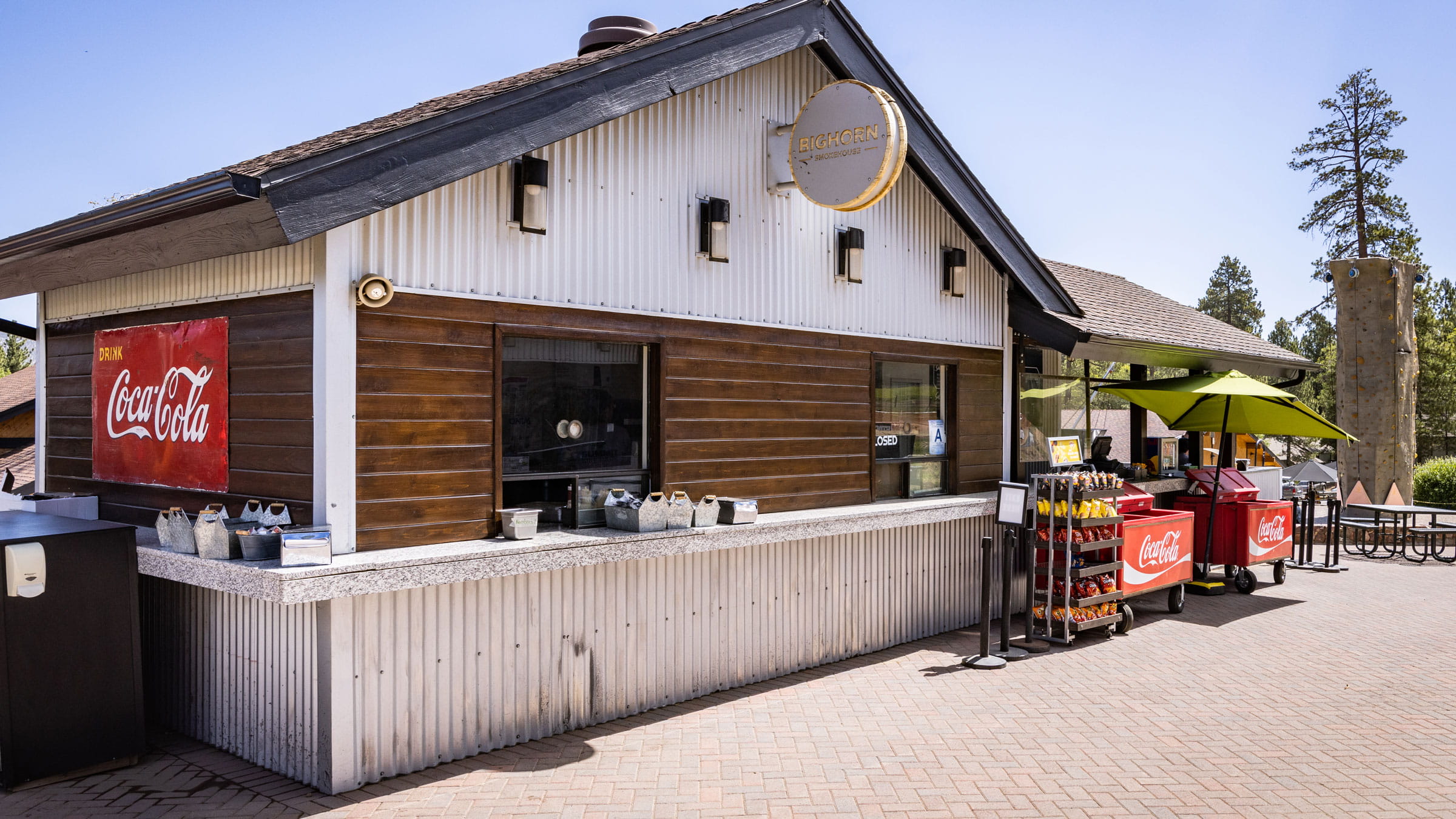 Bighorn Smokehouse building in the summer