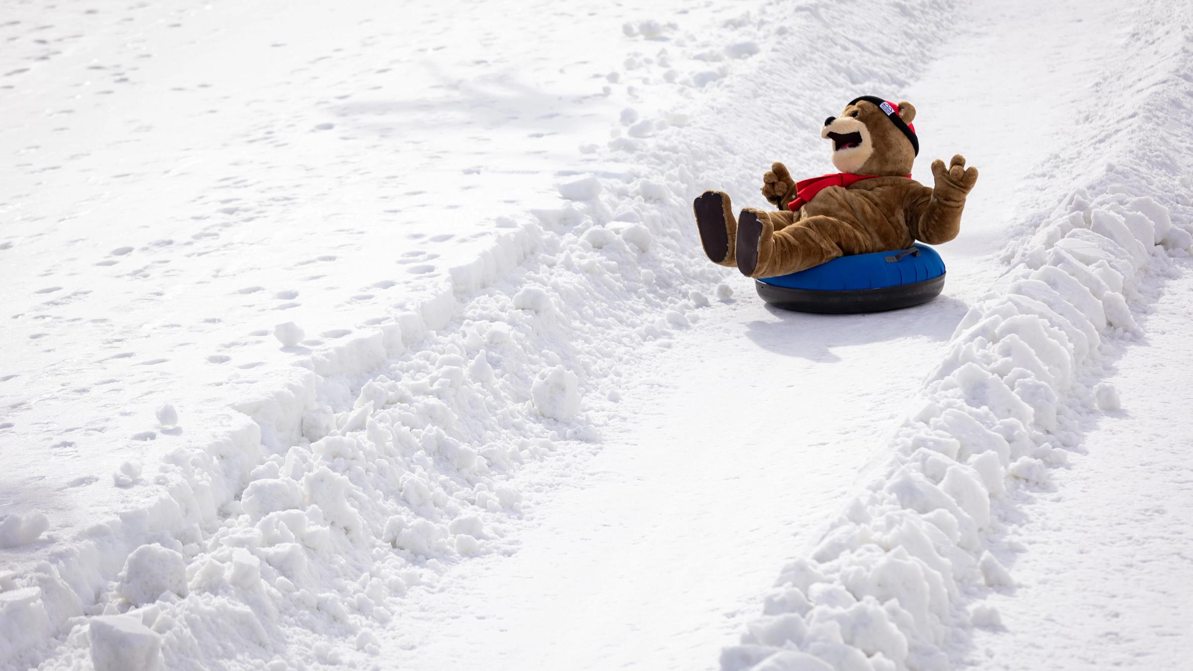 2019-01-28_SS_JM_Tubing_FirePit_SportShop_-9081.jpg