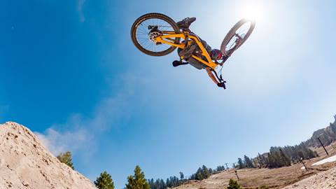 Snow Valley bike park, mountain biker in the air