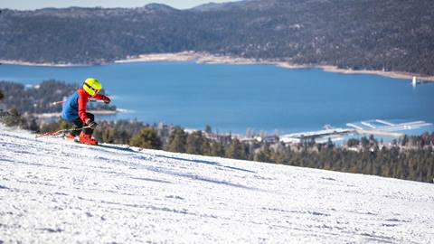 Snow Summit race team going downhill