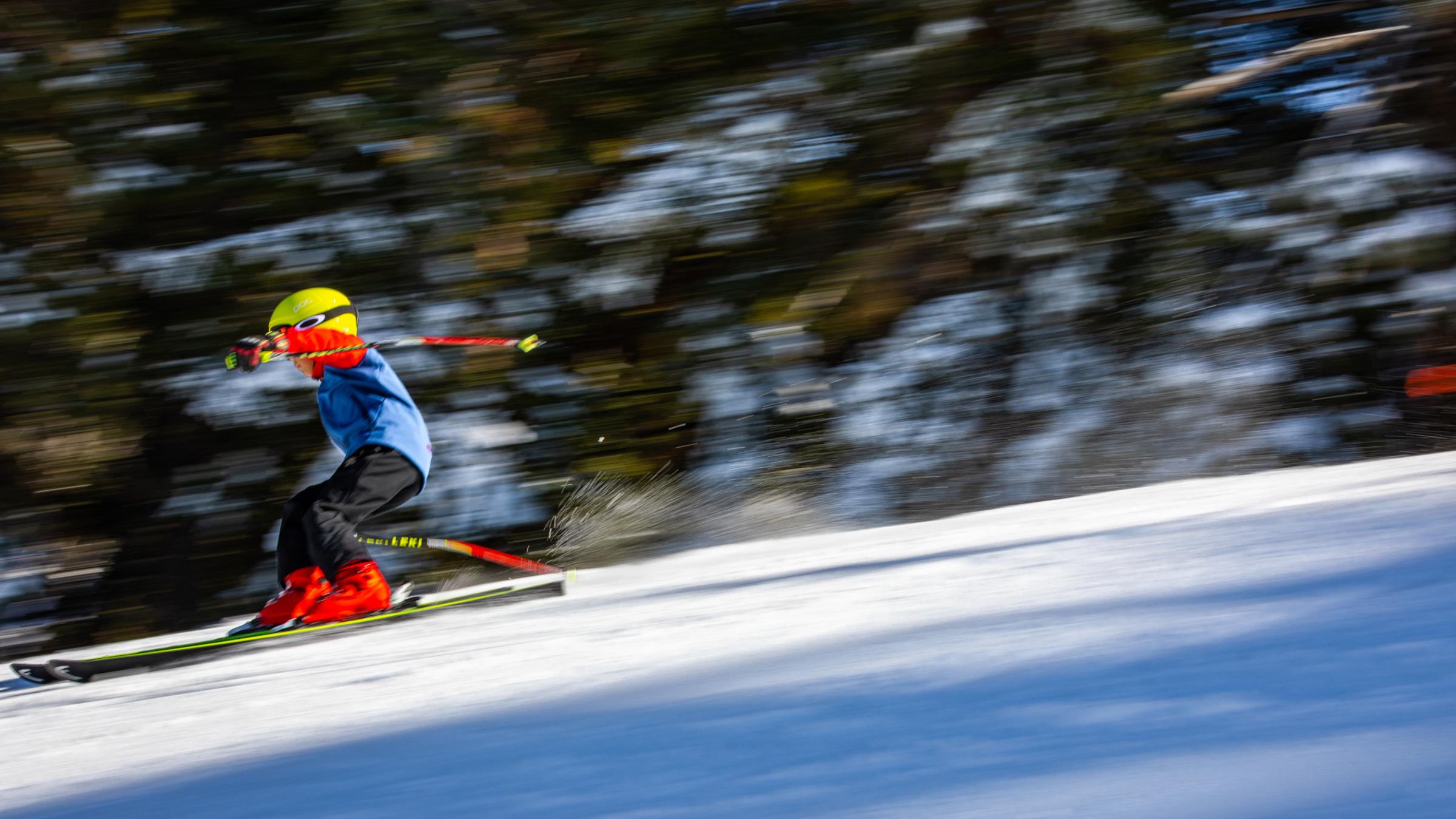 SSRT skiers going downhill