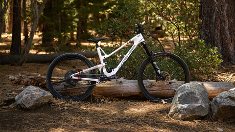 Intense Tracer 279 mountain bike in the forest