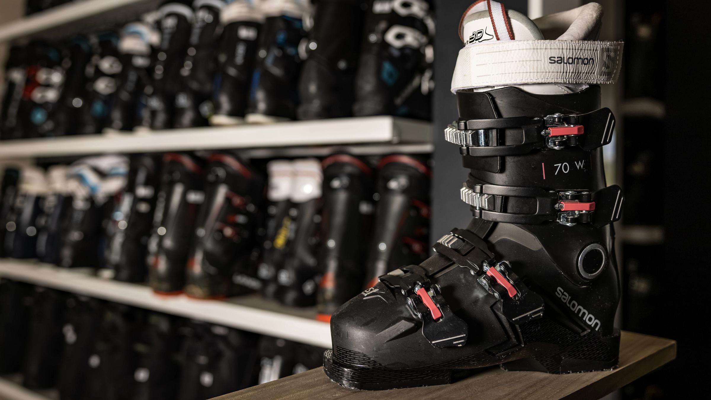 Product photo of a ski boot