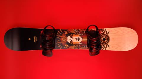 Demo rental snowboard and bindings at Bear Mountain
