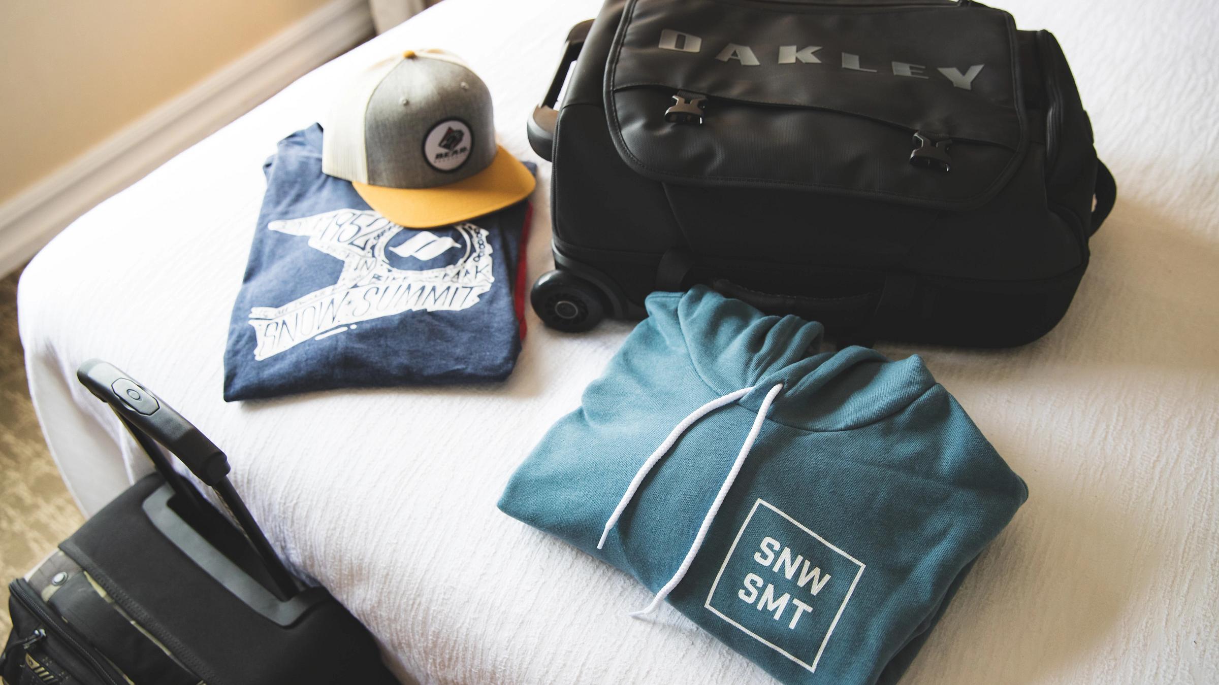 Beach, Hotel, Suitcase