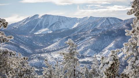 2019-11-30_SS_JM_SnowyScenics_Misc._Lesson_MikeSmith_GirlsGroup_-6.jpg
