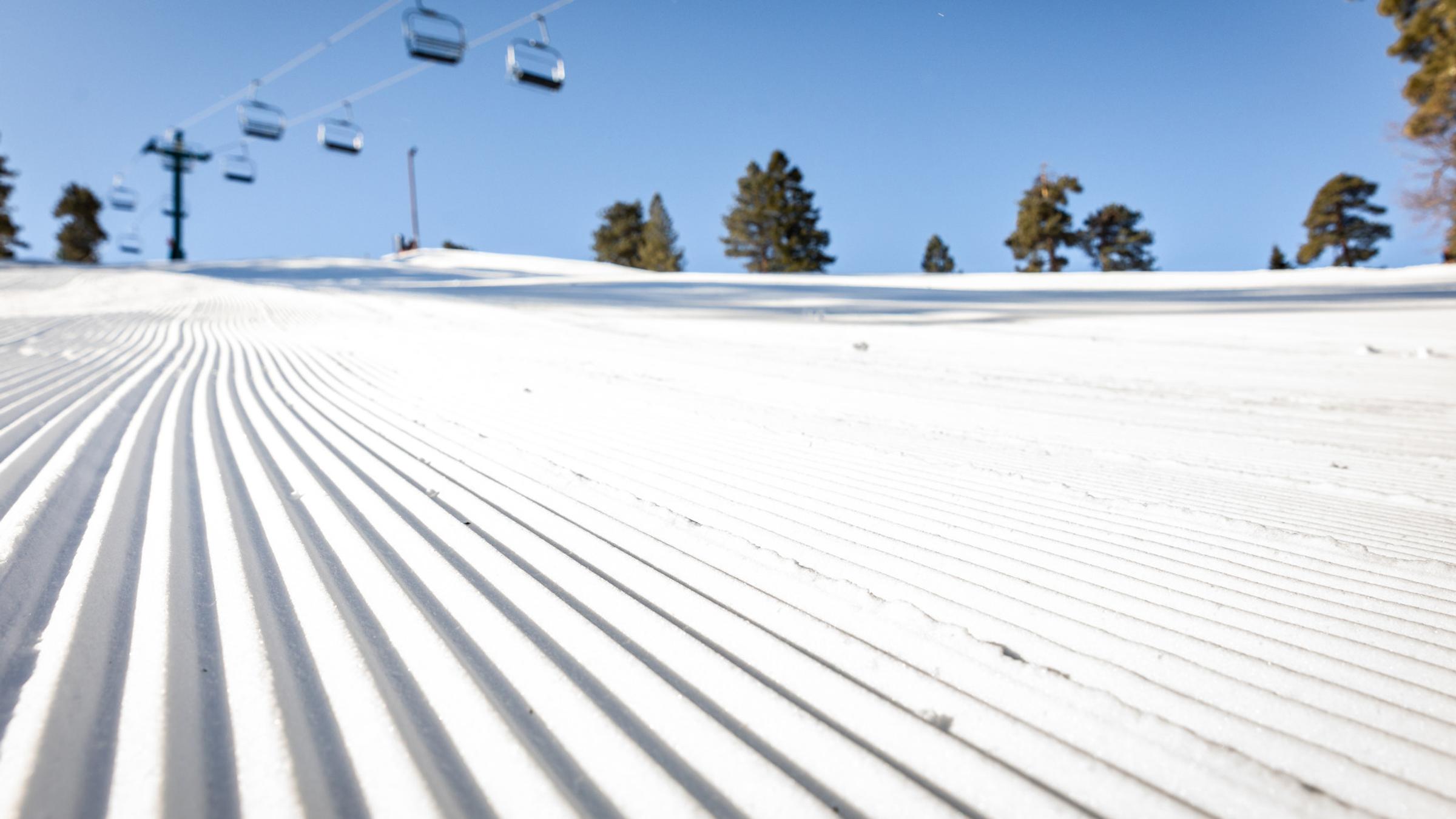 2020-02-11_SS_JM_Corduroy_IanOdem_Skiing-6.jpg