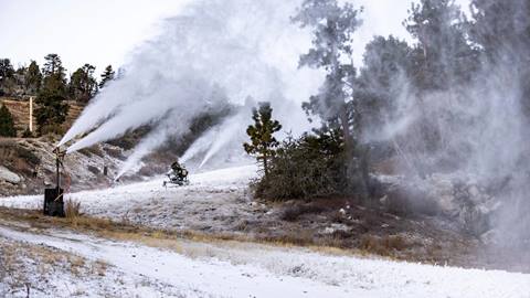 2021-11-22_BBMR_JM_SnowMaking_Day1_-16.jpg